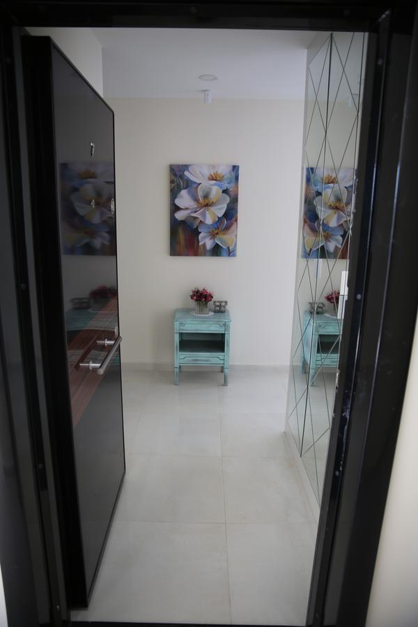 קיירניה Karia Plus City Apartments מראה חיצוני תמונה