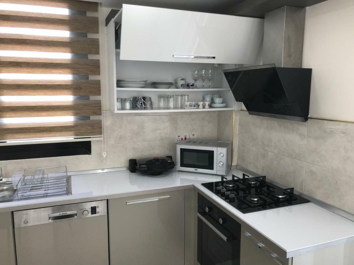 קיירניה Karia Plus City Apartments מראה חיצוני תמונה